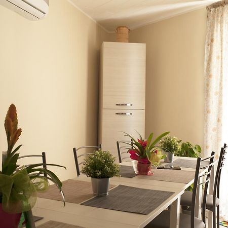 Lareginadisaba Bed & Breakfast เปียซซา อาร์เมรีนา ภายนอก รูปภาพ